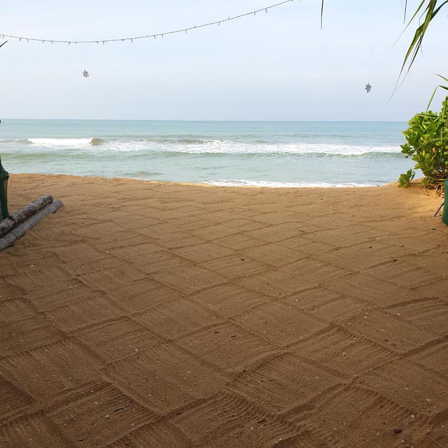 Happy Cocos Beach House Waskaduwa Exteriér fotografie